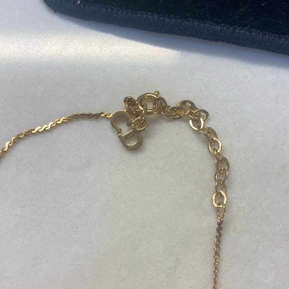 Christian Dior Necklace and Bracelet with a CD Velvet Pouch - Picture 4 of 8